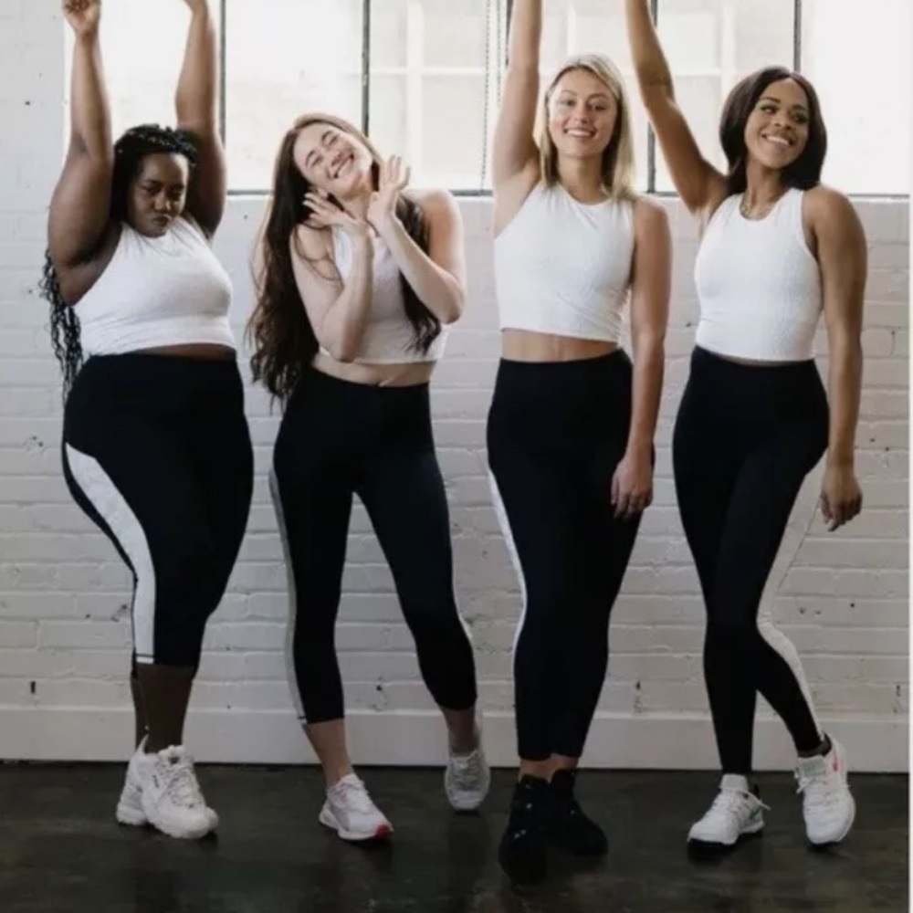 ZYIA Active White Leopard Stripe Hi-Rise Black Legging plus size 16-18